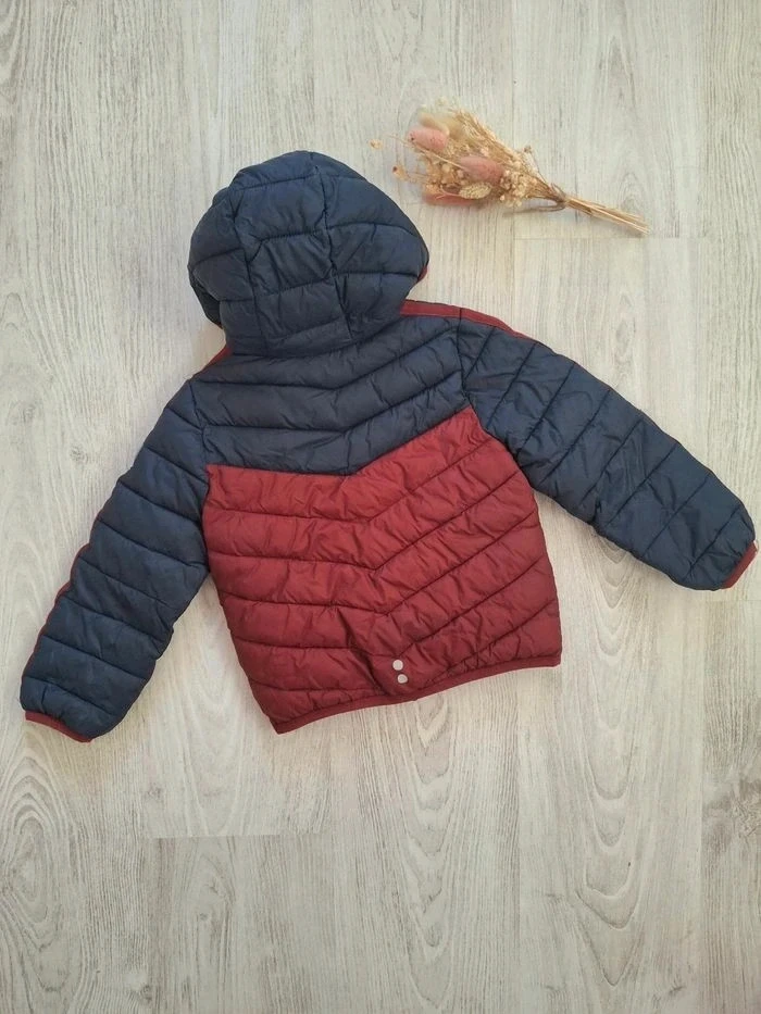 Chaqueta/Chaqueta de niño bicolor azul marino/burdeos Okaïdi - 4 años – photo 10